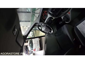 Minibüs, Minivan Renault Trafic - 2004 - 257907kms - 1707-XB-22: fotoğraf 4 Minibüs, Minivan Renault Trafic - 2004 - 257907kms - 1707-XB-22: fotoğraf 4