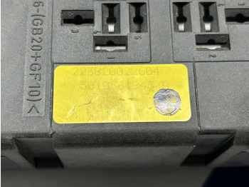 Elektrik sistemi - Kamyon Renault fuse relay box: fotoğraf 3