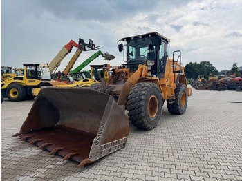 Tekerlekli yükleyici HYUNDAI