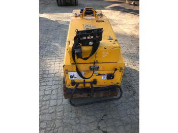 Silindir makinesi JCB VM 1500: fotoğraf 4