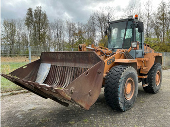 Tekerlekli yükleyici CASE