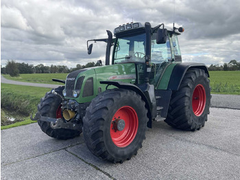 Traktör FENDT 716 Vario