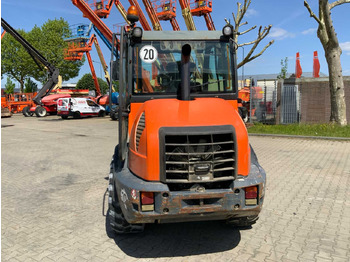 Tekerlekli yükleyici Komatsu WA-70-7: fotoğraf 4