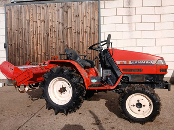 Küçük traktör YANMAR