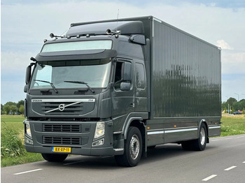 Kapalı kasa kamyon VOLVO FM 330