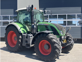 Traktör FENDT 718 Vario