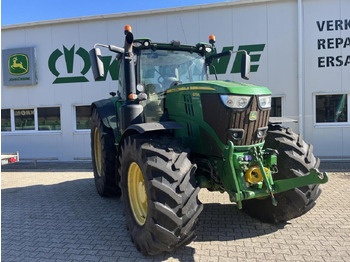 Traktör JOHN DEERE 6215R