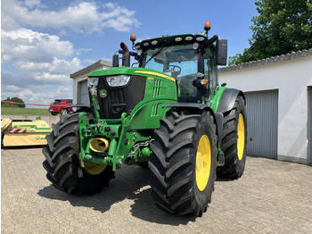 Traktör JOHN DEERE 6215R