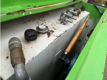 Depolama tankı Kiwa IBC Steenbergen 2000 liter Dieseltank met handpomp Milieutank: fotoğraf 4 Depolama tankı Kiwa IBC Steenbergen 2000 liter Dieseltank met handpomp Milieutank: fotoğraf 4