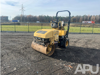 Silindir makinesi CATERPILLAR 225