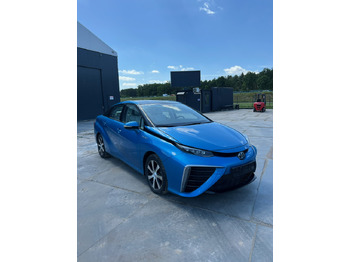 Sedan araba Toyota Mirai: fotoğraf 4