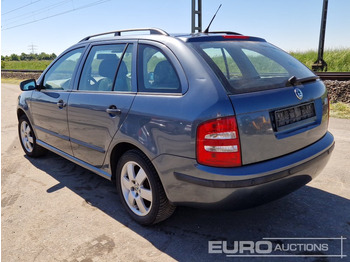 Binek araba 2004 Skoda FABIA 1.4: fotoğraf 3