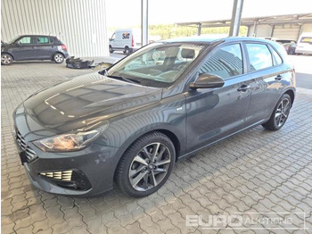 Binek araba HYUNDAI