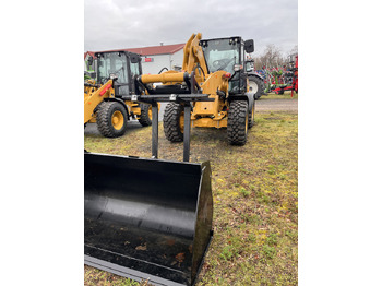 Tekerlekli yükleyici CATERPILLAR 908H