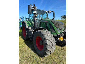 Traktör FENDT 718 Vario
