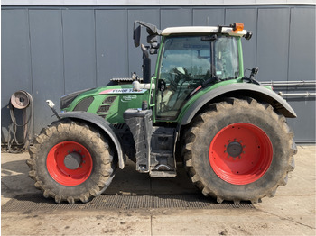 Traktör FENDT 724 Vario