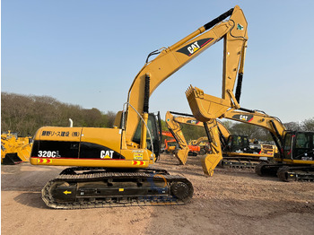 Paletli ekskavatör CATERPILLAR 320CL