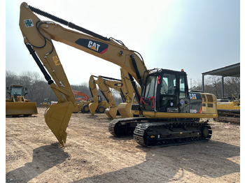 Paletli ekskavatör CATERPILLAR 320D2