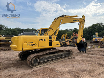 Paletli ekskavatör KOMATSU PC200-6