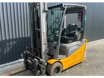 Elektrikli forklift JUNGHEINRICH EFG