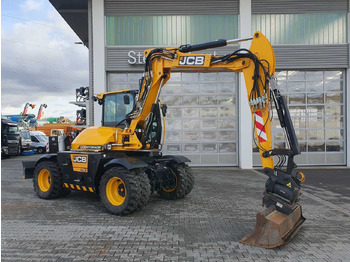 Tekerlekli ekskavatör JCB