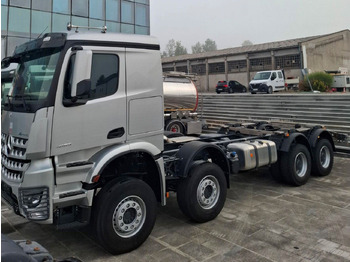 Şasi kamyon MERCEDES-BENZ Arocs 4153