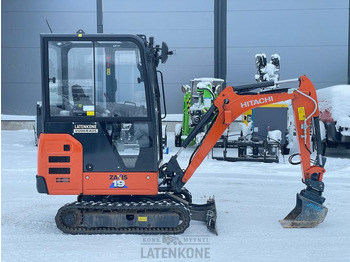 Paletli ekskavatör HITACHI ZX19-6