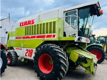 Biçerdöver CLAAS Mega