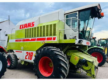 Biçerdöver CLAAS Mega