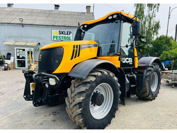 Traktör JCB
