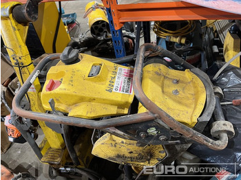 Asfalt döşeme aracı BOMAG