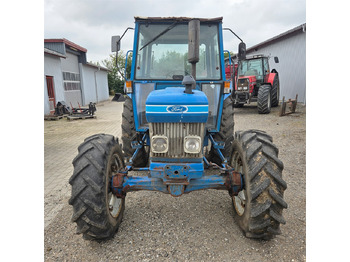 Traktör Ford 4610: fotoğraf 3