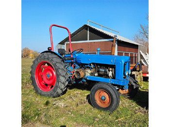 Traktör FORD