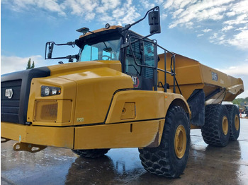 Belden kırma kaya kamyonu CATERPILLAR 745