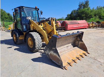 Tekerlekli yükleyici CAT 906M: fotoğraf 4