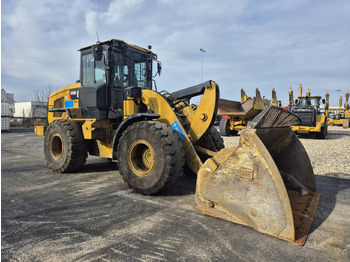 Tekerlekli yükleyici CATERPILLAR 926M