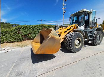 Tekerlekli yükleyici LIEBHERR L 538