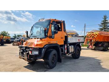 Belediye traktör UNIMOG U400