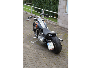 Motosiklet Harley-Davidson Soft Tail FXSTB: fotoğraf 4