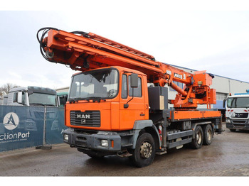 Vinçli kamyon MAN 26.364