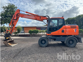 Tekerlekli ekskavatör DOOSAN DX160W