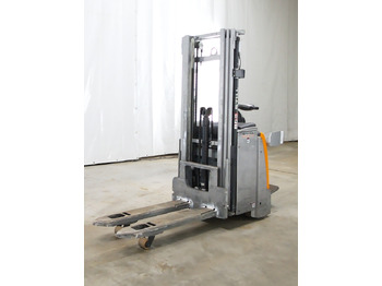 Istif makinası STILL