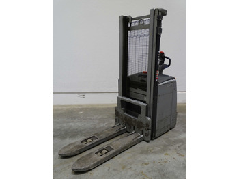 Istif makinası STILL