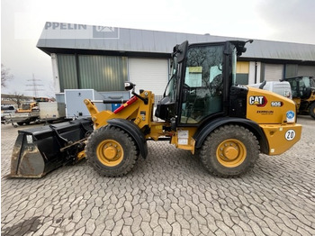 Tekerlekli yükleyici CATERPILLAR 906