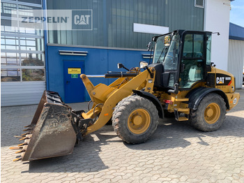 Tekerlekli yükleyici Cat 908M: fotoğraf 1