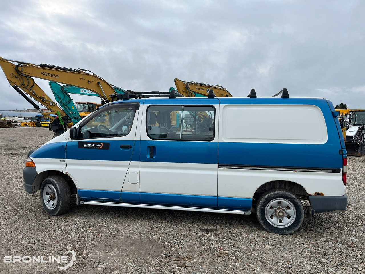 2005 Toyota HIACE 4WD D4D 2.5d 75kW - Binek araba: fotoğraf 5 2005 Toyota HIACE 4WD D4D 2.5d 75kW - Binek araba: fotoğraf 5
