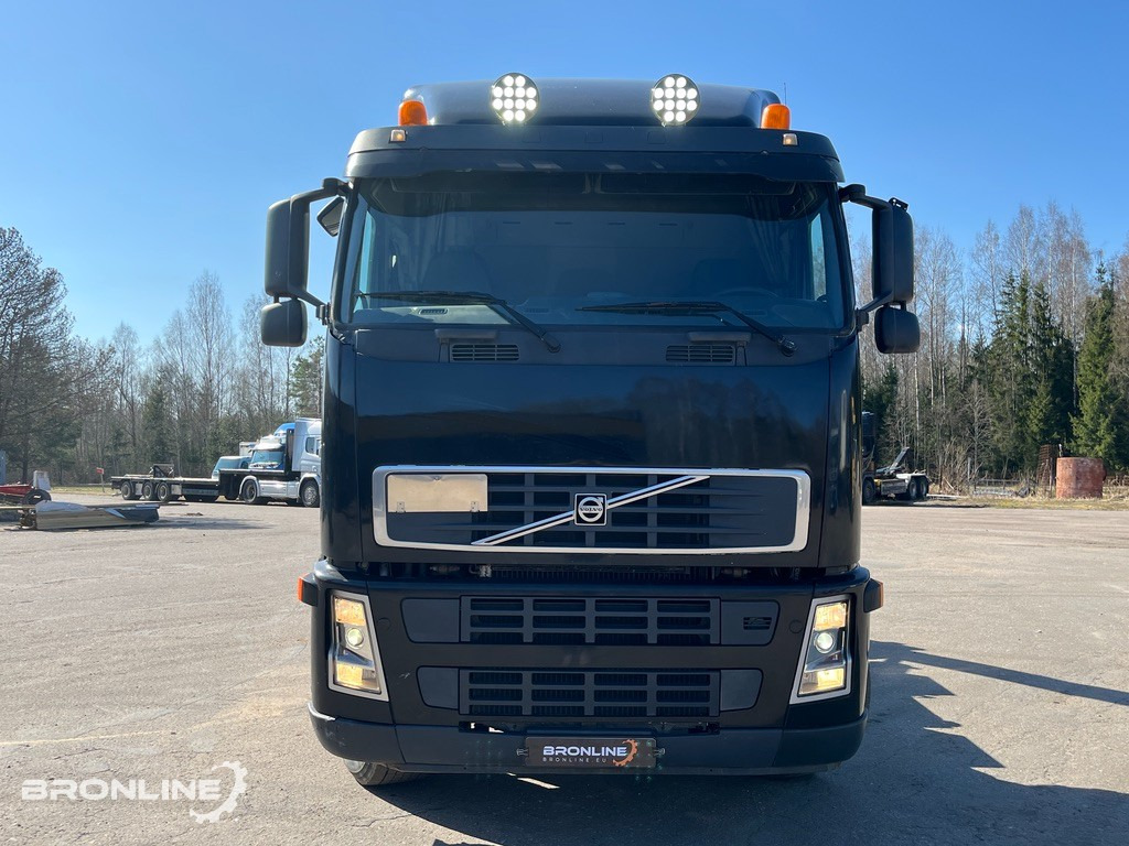 2005 Volvo FH12 8x4 + konkslift 26t - Kancalı yükleyici kamyon: fotoğraf 3 2005 Volvo FH12 8x4 + konkslift 26t - Kancalı yükleyici kamyon: fotoğraf 3