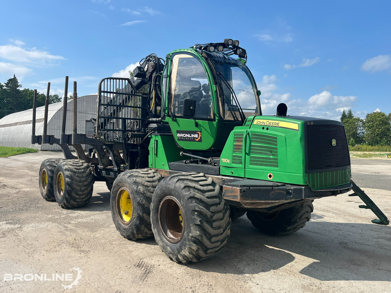 2010 John Deere 1110E Forwarder 8x8 - Forwarder: fotoğraf 1 2010 John Deere 1110E Forwarder 8x8 - Forwarder: fotoğraf 1