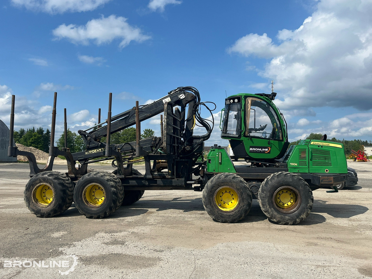 2010 John Deere 1110E Forwarder 8x8 - Forwarder: fotoğraf 2 2010 John Deere 1110E Forwarder 8x8 - Forwarder: fotoğraf 2