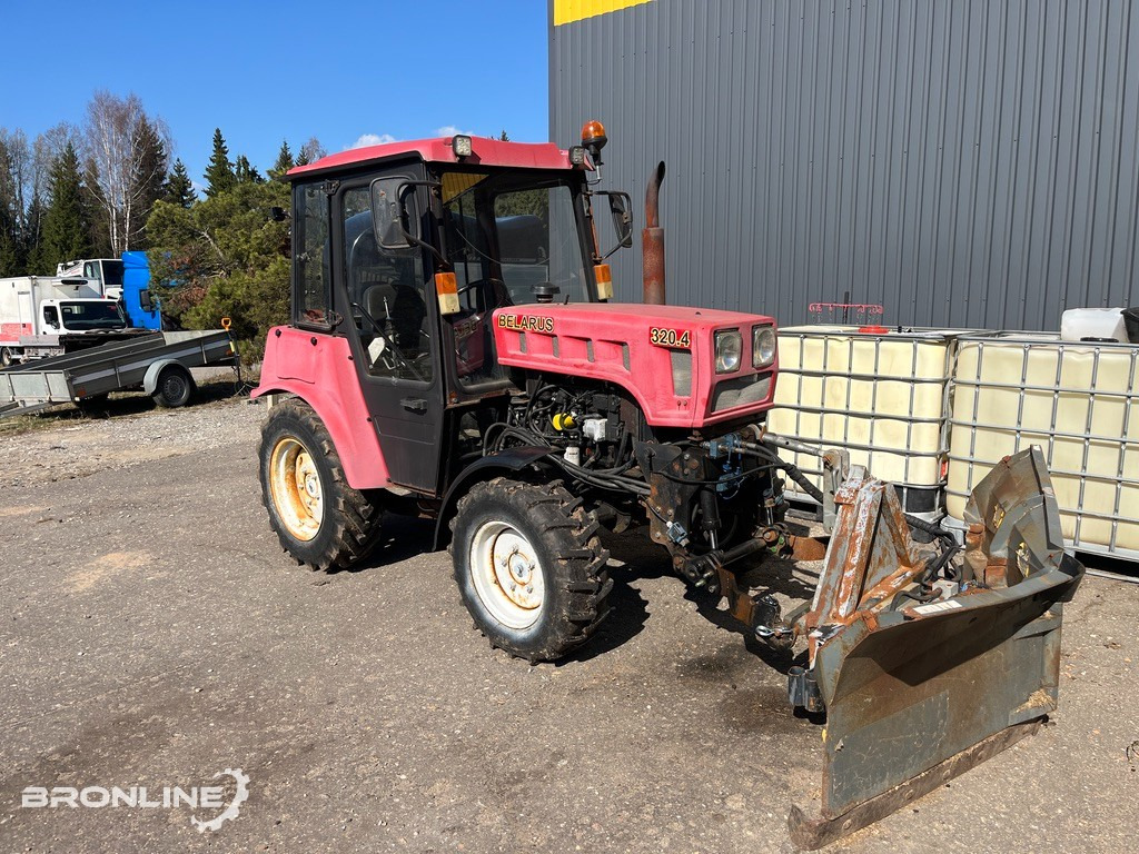2016 Belarus 320.4 Tractor + Snow plow - Traktör, Kar küreme bıçağı: fotoğraf 2 2016 Belarus 320.4 Tractor + Snow plow - Traktör, Kar küreme bıçağı: fotoğraf 2